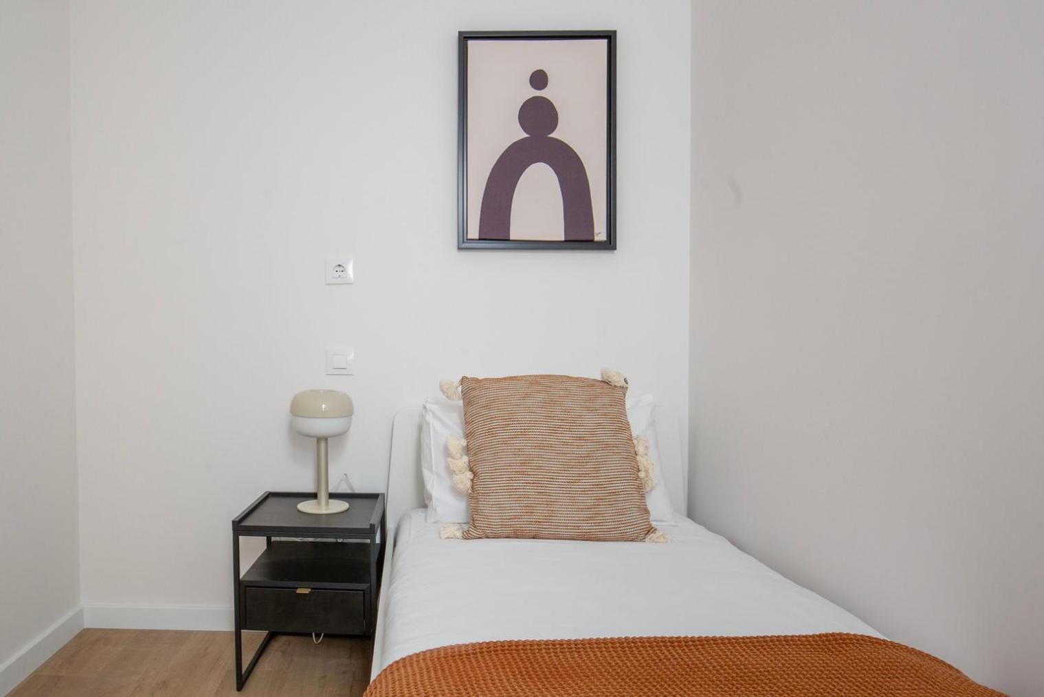 Blueground El Gotic Balcony Fully Furnished Bcn-122 Barcelone