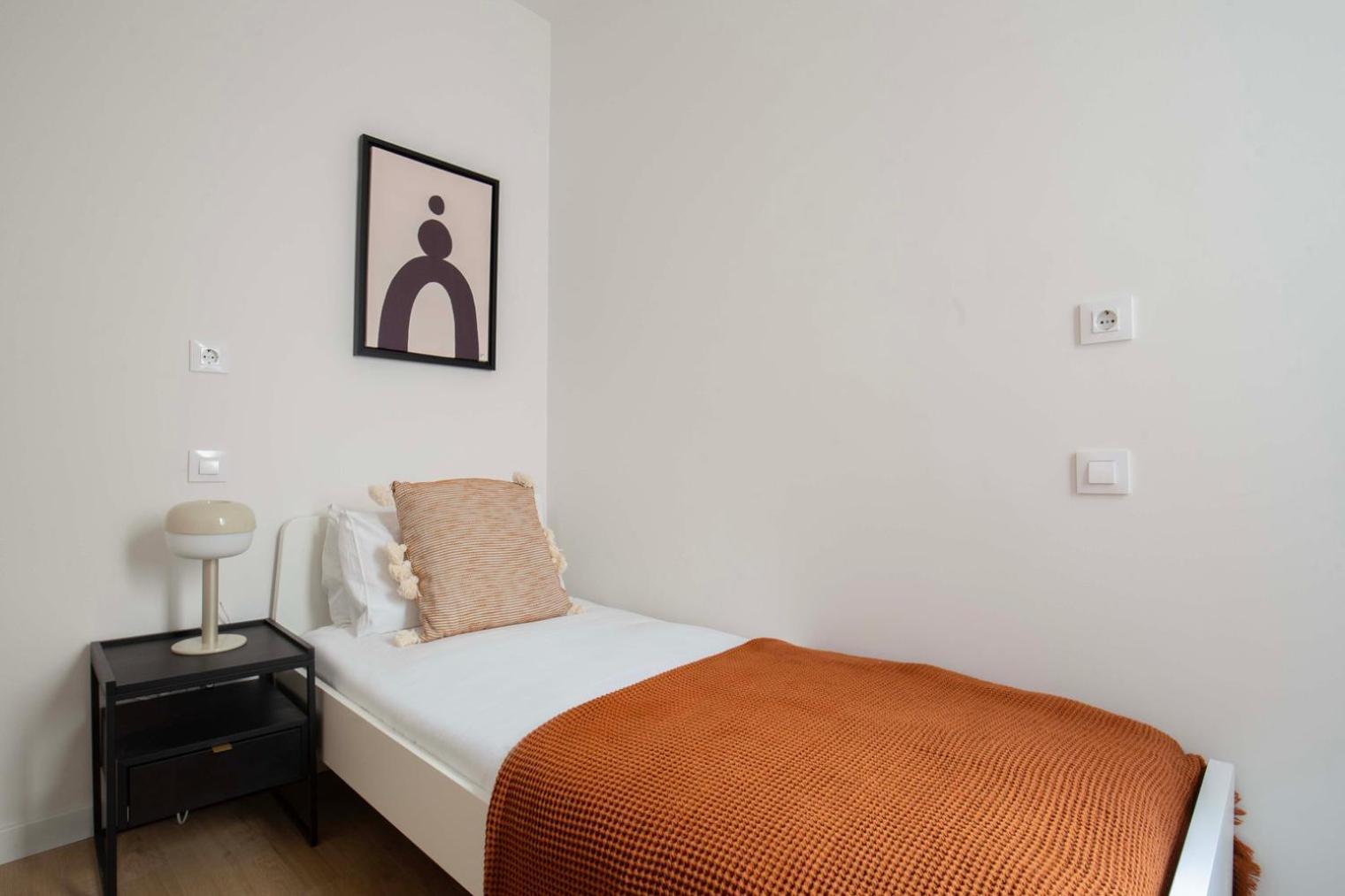 Blueground El Gotic Balcony Fully Furnished Bcn-122 Appartement *