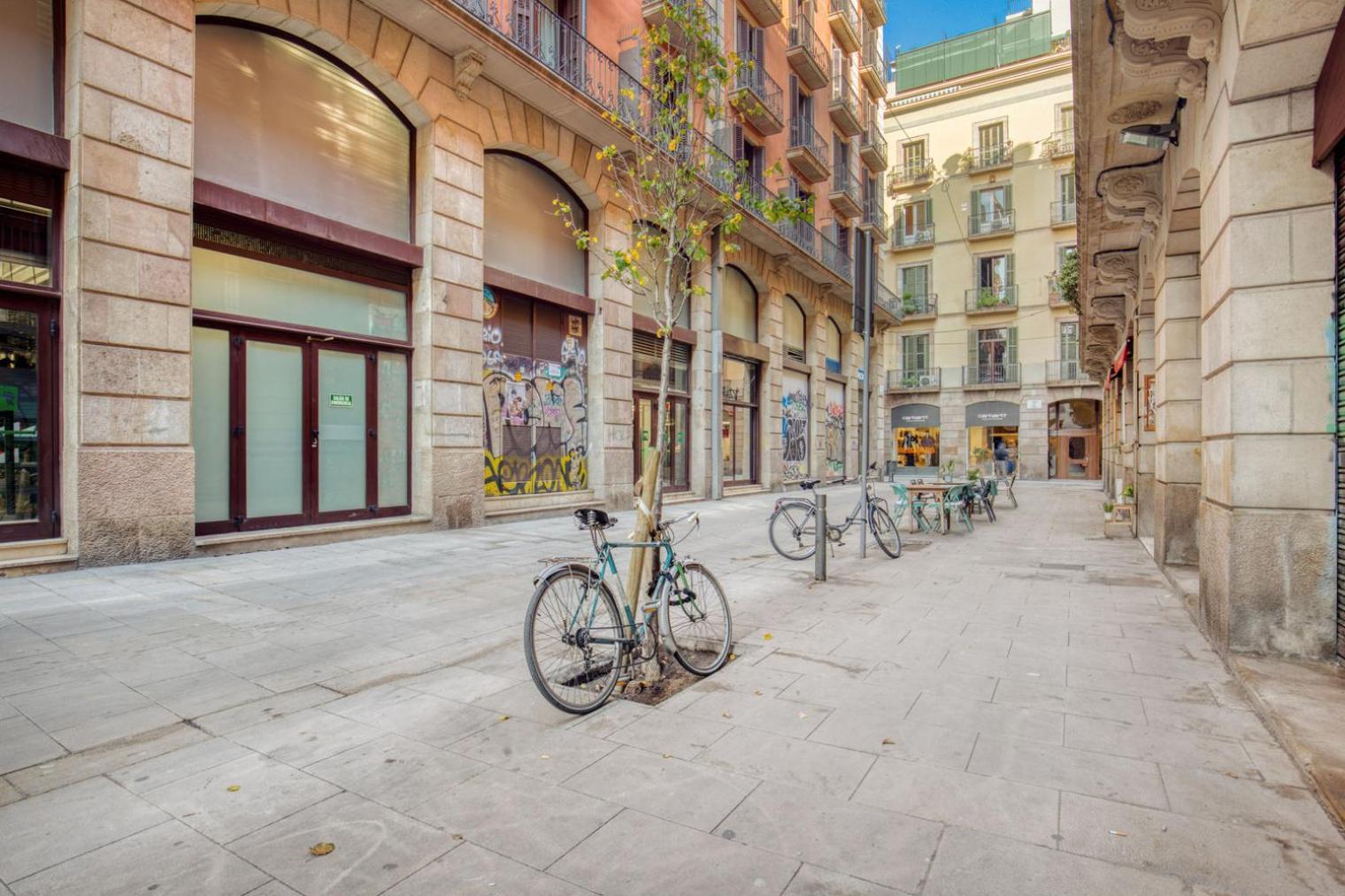Blueground El Gotic Balcony Fully Furnished Bcn-122 * Barcelone